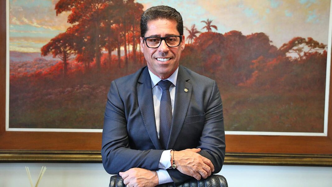 Presidente da ALES, deputado Marcelo Santos, busca prestação de serviço eficiente ao capixaba Presidente da ALES, deputado Marcelo Santos, busca prestação de serviço eficiente ao capixaba