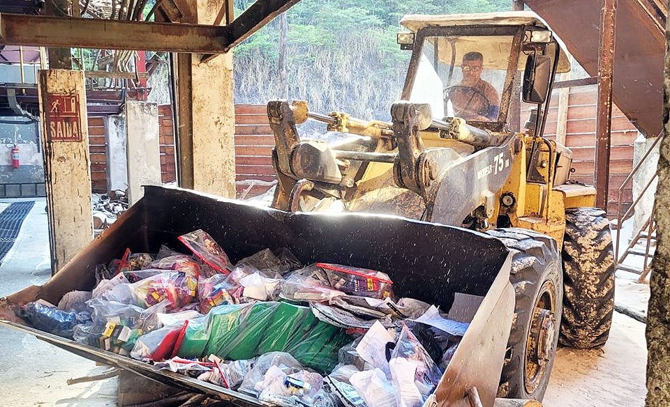 Delegacia Regional de Itapemirim encaminha quase 250 quilos de drogas para destruição Delegacia Regional de Itapemirim encaminha quase 250 quilos de drogas para destruição