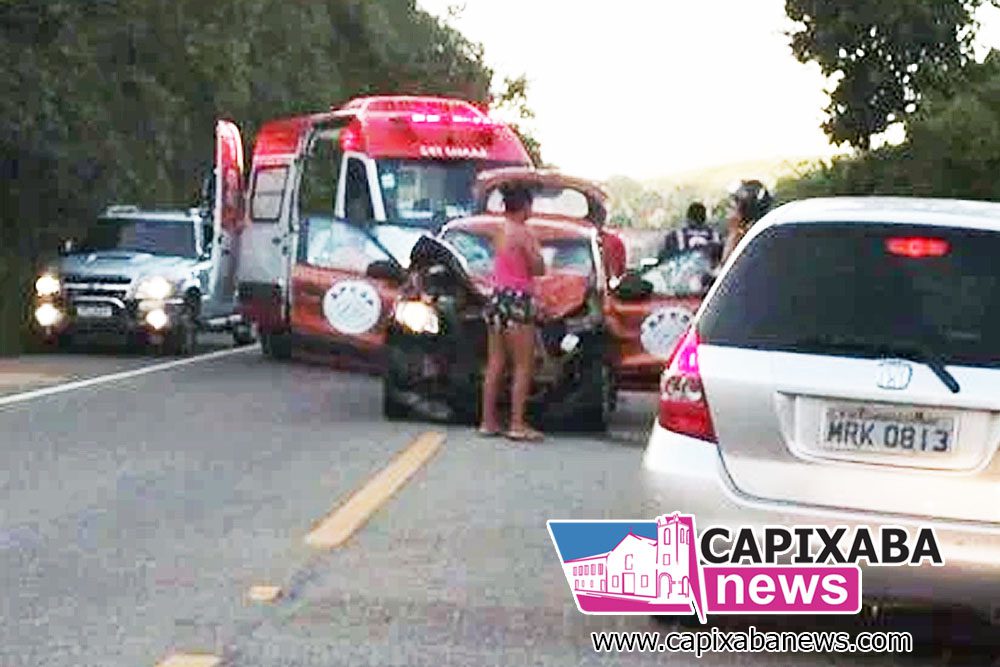 Itapemirim: carro e moto colidem com vaca na rodovia Safra – Marataízes deixando 3 feridos Itapemirim: carro e moto colidem com vaca na rodovia Safra – Marataízes deixando 3 feridos
