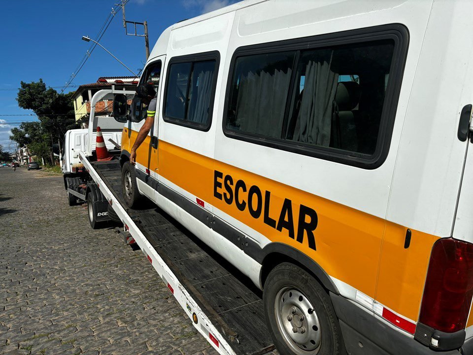 Governo do ES e Detran|ES intensificam operação contra transporte escolar clandestino. Governo do ES e Detran|ES intensificam operação contra transporte escolar clandestino.