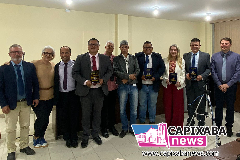 Vereadores de Anchieta são homenageados em cerimônia emocionante com o Prêmio “Campeões de Produção Legislativa 2023” Vereadores de Anchieta são homenageados em cerimônia emocionante com o Prêmio “Campeões de Produção Legislativa 2023”