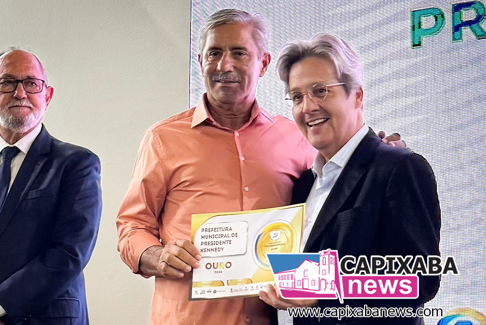 Prefeito Dorlei Fontão recebe Selo Ouro de Transparência Pública Prefeito Dorlei Fontão recebe Selo Ouro de Transparência Pública