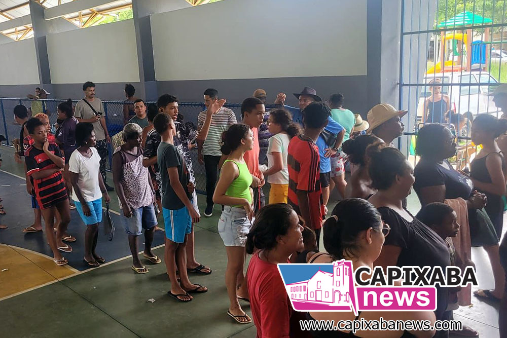 Prefeitura de Cachoeiro intensifica assistência a famílias desalojadas por chuvas Prefeitura de Cachoeiro intensifica assistência a famílias desalojadas por chuvas