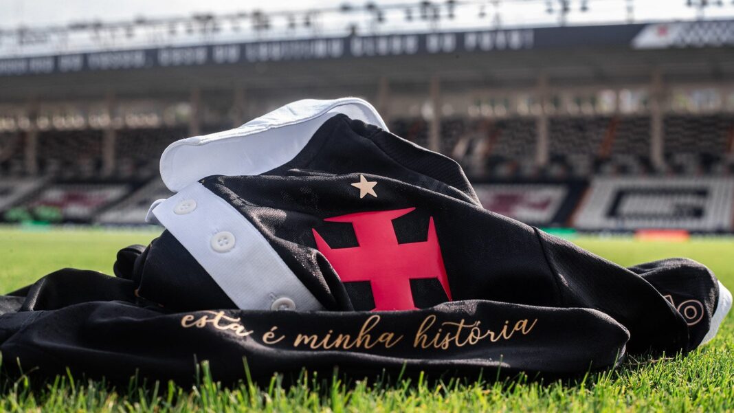 Futebol e suas prioridades: a queda do Vasco em meio a crises sociais e a dor coletiva. Futebol e suas prioridades: a queda do Vasco em meio a crises sociais e a dor coletiva.