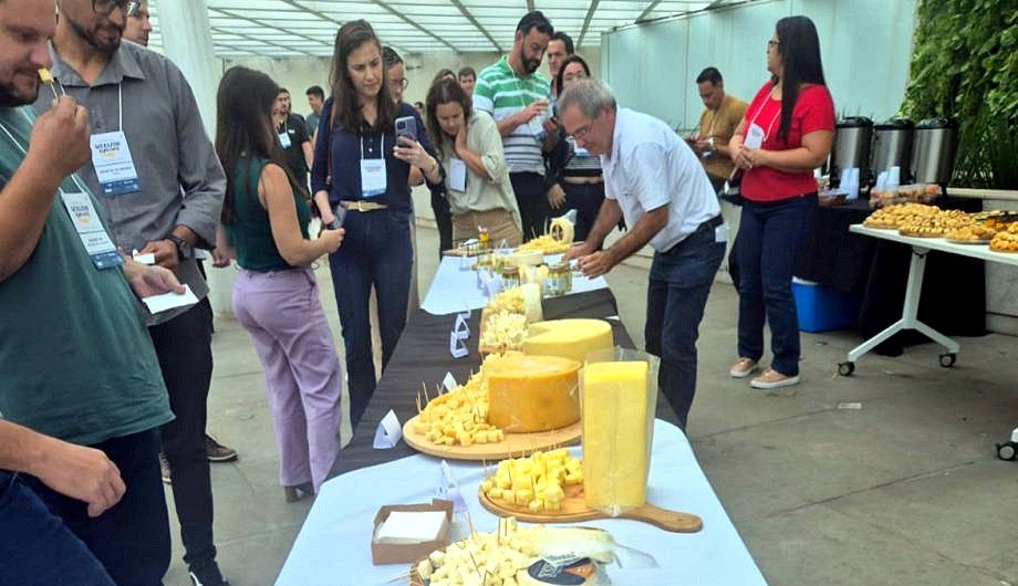 Cachoeiro participa do I Seminário Capixaba de Queijos Especiais em Vitória - Prefeitura de Cachoeiro de Itapemirim