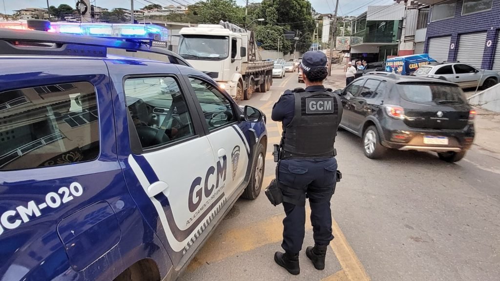 Cachoeiro se destaca como a segunda cidade mais segura do Espírito Santo em novo ranking nacional Cachoeiro é destaque entre as cidades mais seguras do ES, segundo levantamento nacional - Prefeitura de Cachoeiro de Itapemirim