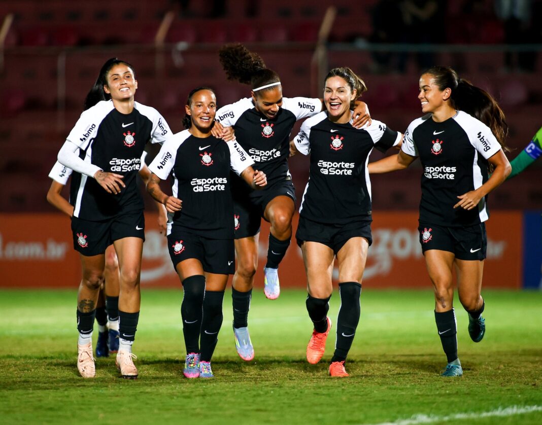 Corinthians e Flamengo se enfrentam hoje no Brasileiro feminino; saiba onde assistir. Corinthians x Flamengo: veja onde assistir ao jogo de hoje pelo Brasileiro feminino