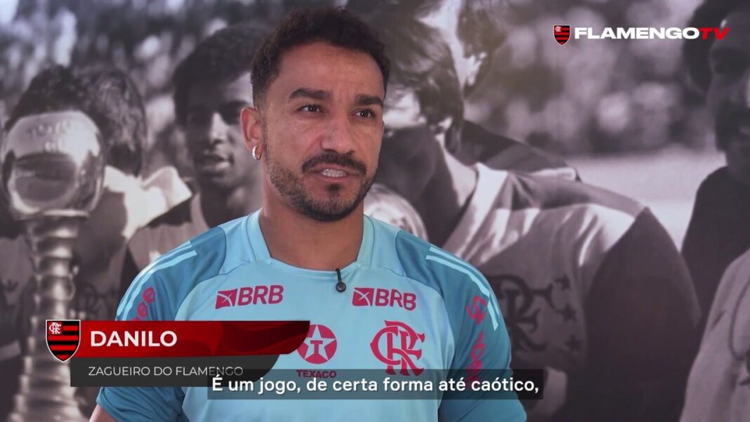 Danilo comenta sobre o desafio contra o Chelsea: “Partida foi um pouco caótica” Danilo projeto duelo com Chelsea: "Jogo de certa forma até caótico"