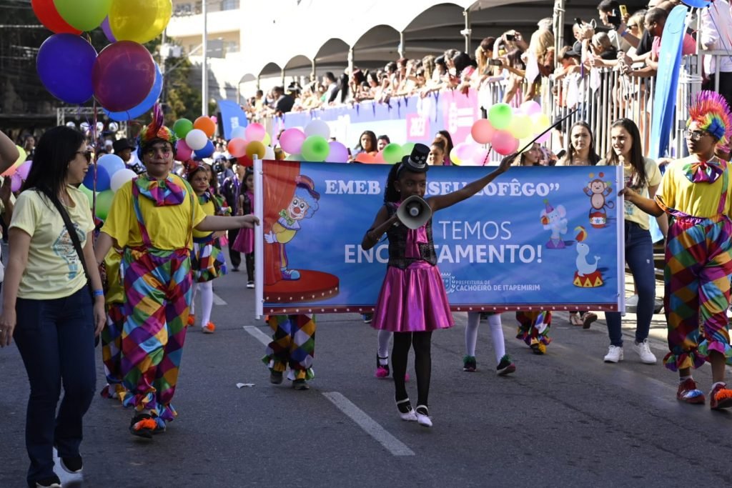 Desfile Cívico Escolar em Cachoeiro destaca diversidade e cultura local no dia 29 de junho Desfile Cívico Escolar: Homenagem e Celebração da Diversidade no domingo (29) - Prefeitura de Cachoeiro de Itapemirim
