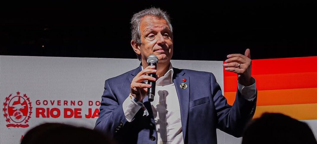 Flamengo acusa Estrela Amadora de manobras para adiar pagamento de dívida milionária Flamengo acusa Estrela Amadora de manobra para adiar pagamento de dívida; clube português se defende