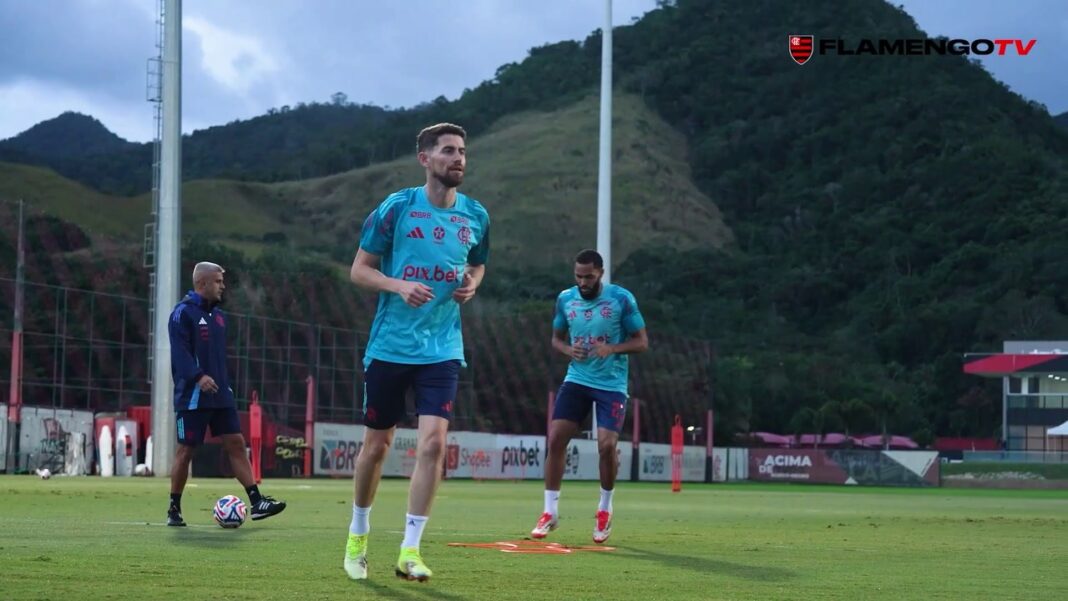 Flamengo realiza último treino no Ninho antes de embarcar para os EUA na Copa do Mundo O último treino do Flamengo antes de viajar para os EUA
11/06/2025 às 20:57