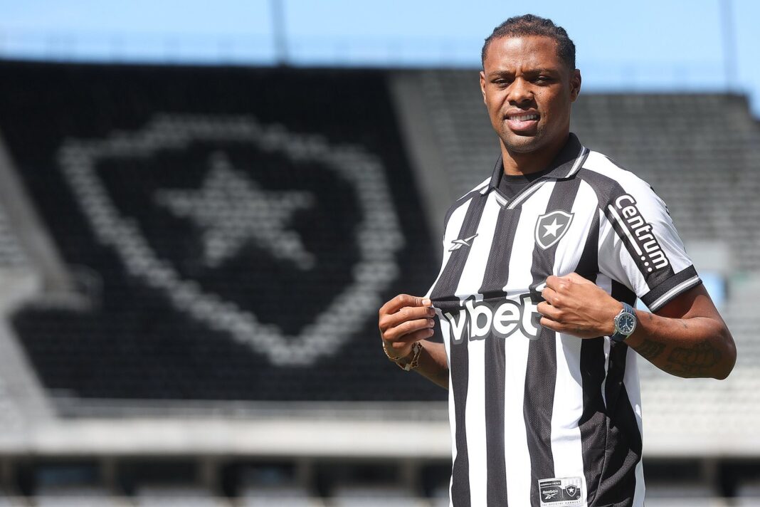 Kaio Pantaleão é registrado no BID e pode atuar pelo Botafogo em competições futuras Kaio Pantaleão aparece no BID e está liberado para jogar pelo Botafogo
