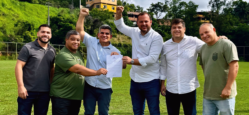 Reforma do campo no bairro Niterói é autorizada em Piúma Prefeitura autoriza início da reforma do campo do bairro Niterói