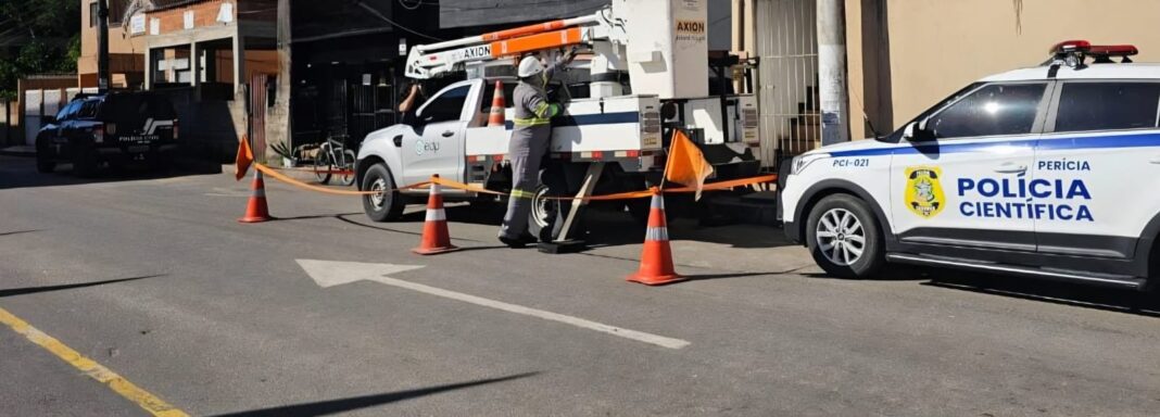 Polícia Civil flagra furto de energia em fábrica de gelo em Vila Velha Polícia Civil flagra furto de energia em fábrica de gelo em Vila Velha