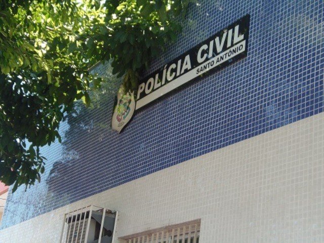 Homem é preso por roubo e agressão a idosa de 93 anos no Centro de Vitória Homem é preso por roubo e agressão a idosa de 93 anos no Centro de Vitória