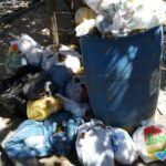 turistas-e-moradores-reclamam-da-falta-de-coleta-de-lixo-em-marataizes