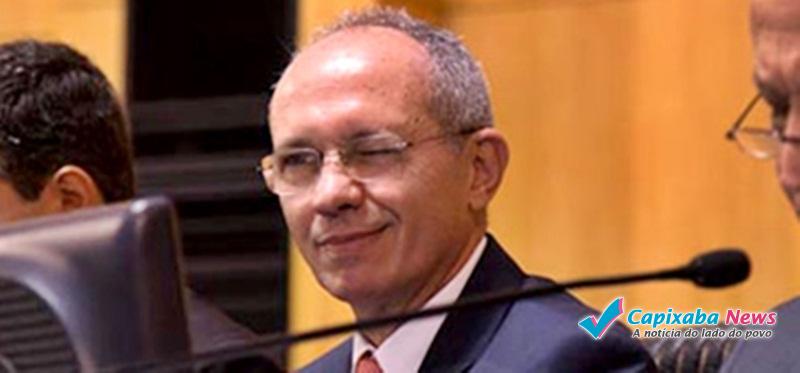Gastos com Verbas milionárias para parte da imprensa capixaba blinda governador, mas a farsa de bom gestor de Hartung é desmascarada. Gastos com Verbas milionárias para parte da imprensa capixaba blinda governador, mas a farsa de bom gestor de Hartung é desmascarada.