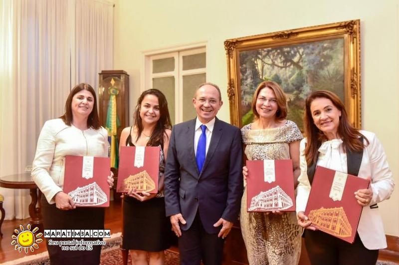 Governador recebe prefeitas eleitas e alerta sobre crise econômica Governador recebe prefeitas eleitas e alerta sobre crise econômica