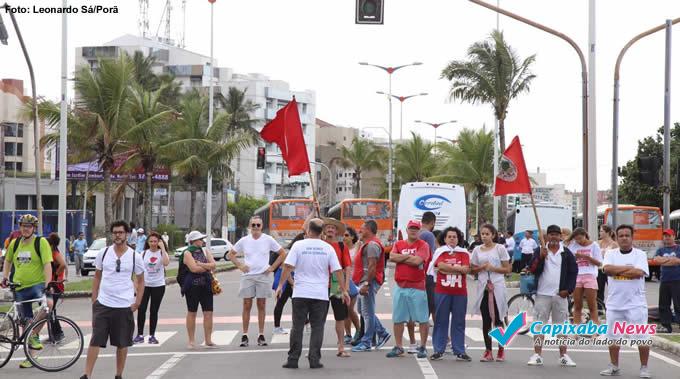 greve-geral-manifestacoes-pacificas-sao-dispersadas-com-violencia-pela-policia-militar