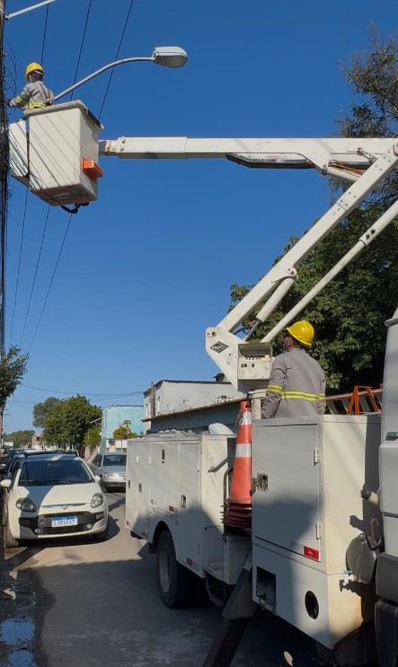 Anchieta avança na modernização da iluminação com lâmpadas de LED em ruas e bairros Notícia Mais ruas e comunidades de Anchieta recebem iluminação de LED - Prefeitura Municipal de Anchieta