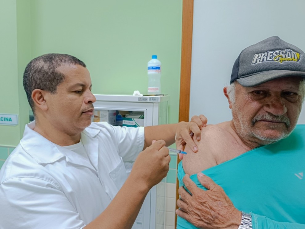 Notícia Anchieta realiza vacinação contra a Influenza neste sábado (19), na Praça São Pedro - Prefeitura Municipal de Anchieta