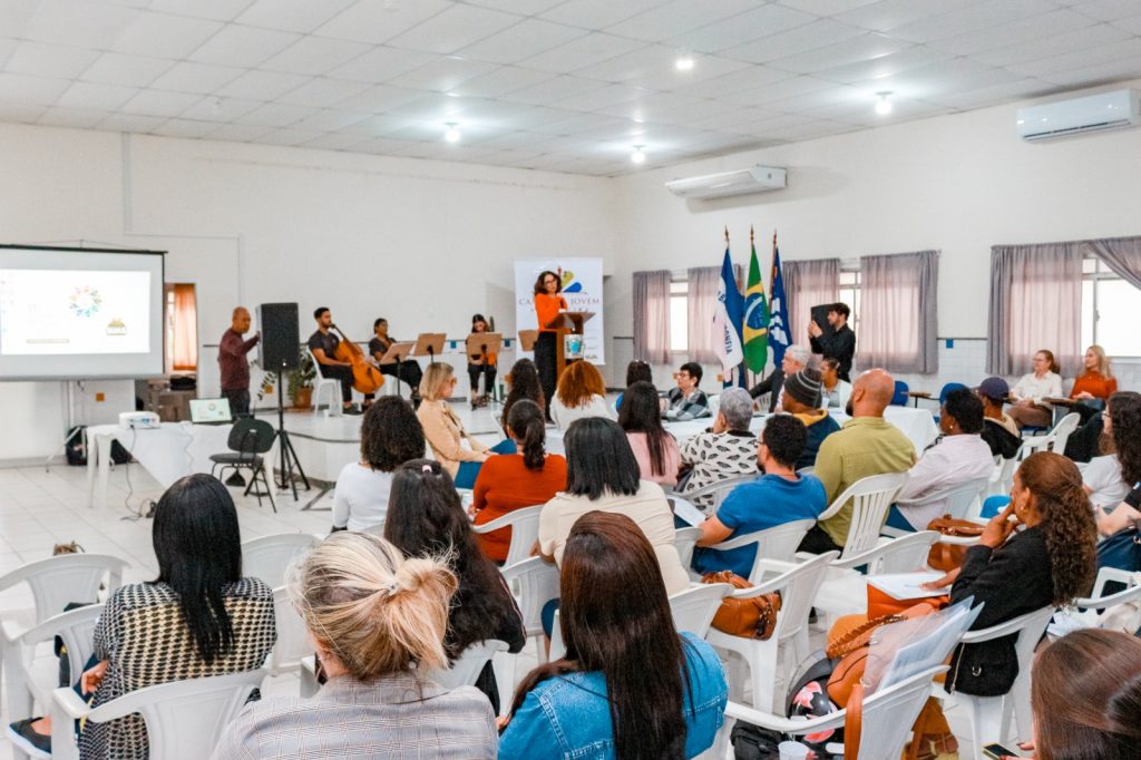 Cachoeiro realiza XV Conferência de Assistência Social em celebração aos 20 anos do SUAS Cachoeiro realiza XV Conferência de Assistência Social e reforça compromisso com os 20 anos do SUAS - Prefeitura de Cachoeiro de Itapemirim