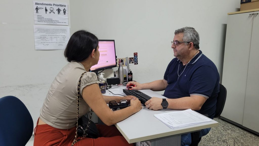 Cachoeiro registra crescimento de 250% em atendimentos da Sala do Sala do Empreendedor de Cachoeiro registra crescimento histórico no primeiro semestre de 2025 - Prefeitura de Cachoeiro de Itapemirim