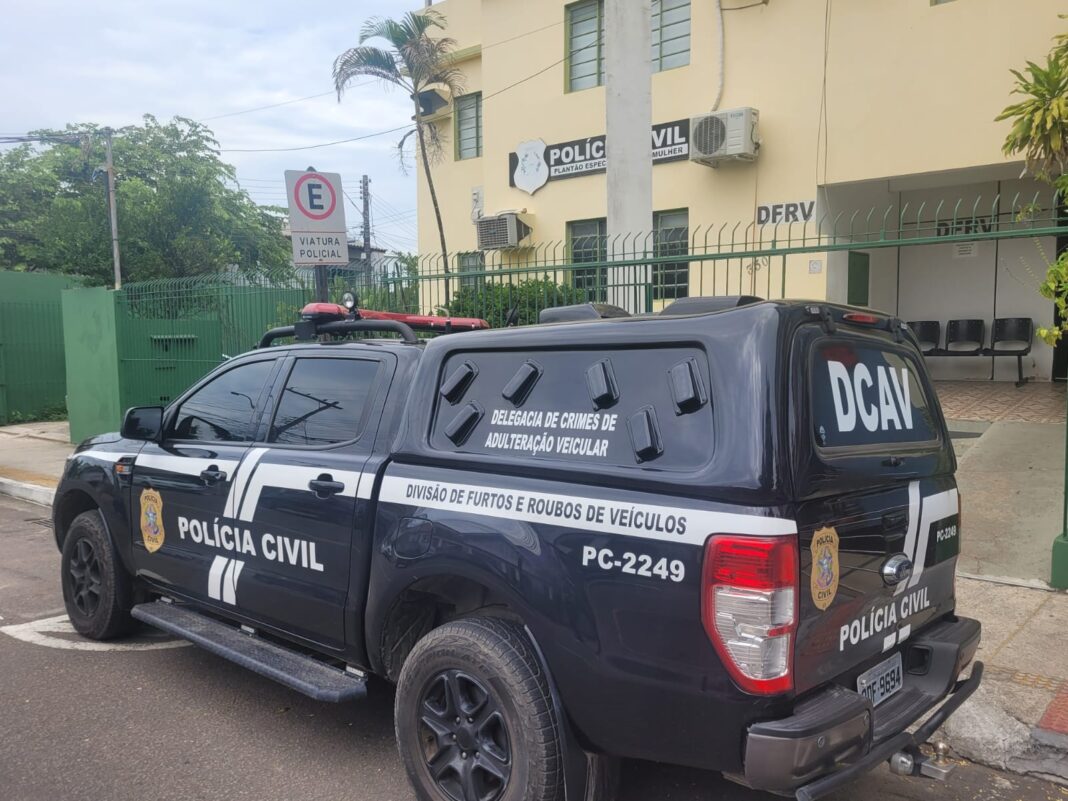 Polícia Civil do ES prende homem em operação contra furto e roubo de veículos Polícia Civil do ES prende homem em operação contra furto e roubo de veículos