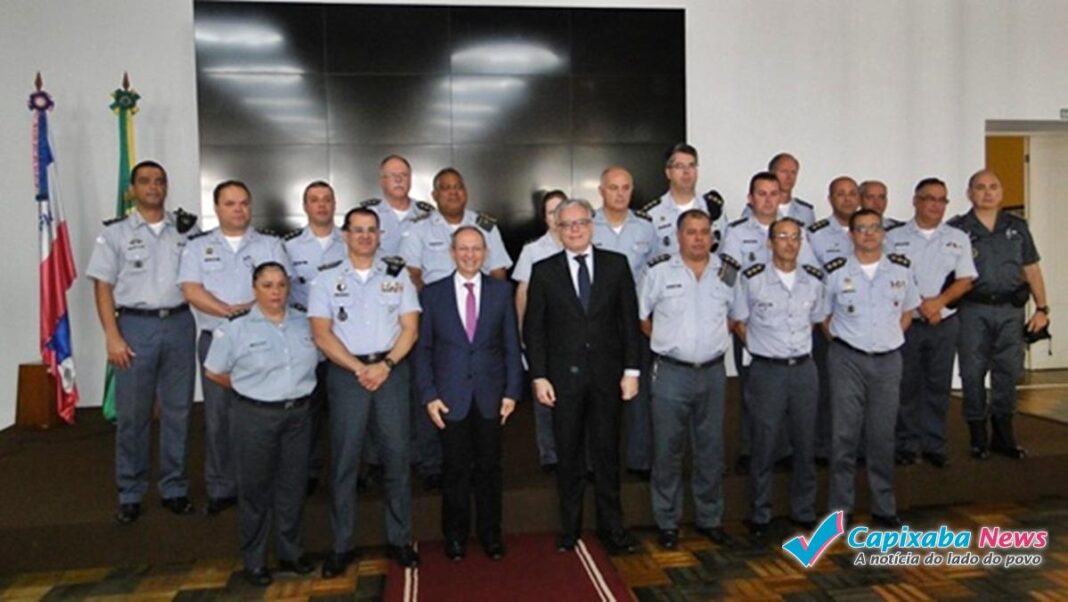 GOVERNO IGNOROU TAMBÉM ADVERTÊNCIAS DAS ASSOCIAÇÕES DE CLASSE DOS MILITARES CAPIXABAS GOVERNO IGNOROU TAMBÉM ADVERTÊNCIAS DAS ASSOCIAÇÕES DE CLASSE DOS MILITARES CAPIXABAS