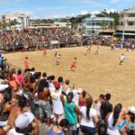 futebol-dos-artistas-agita-a-praia-central-de-marataizes