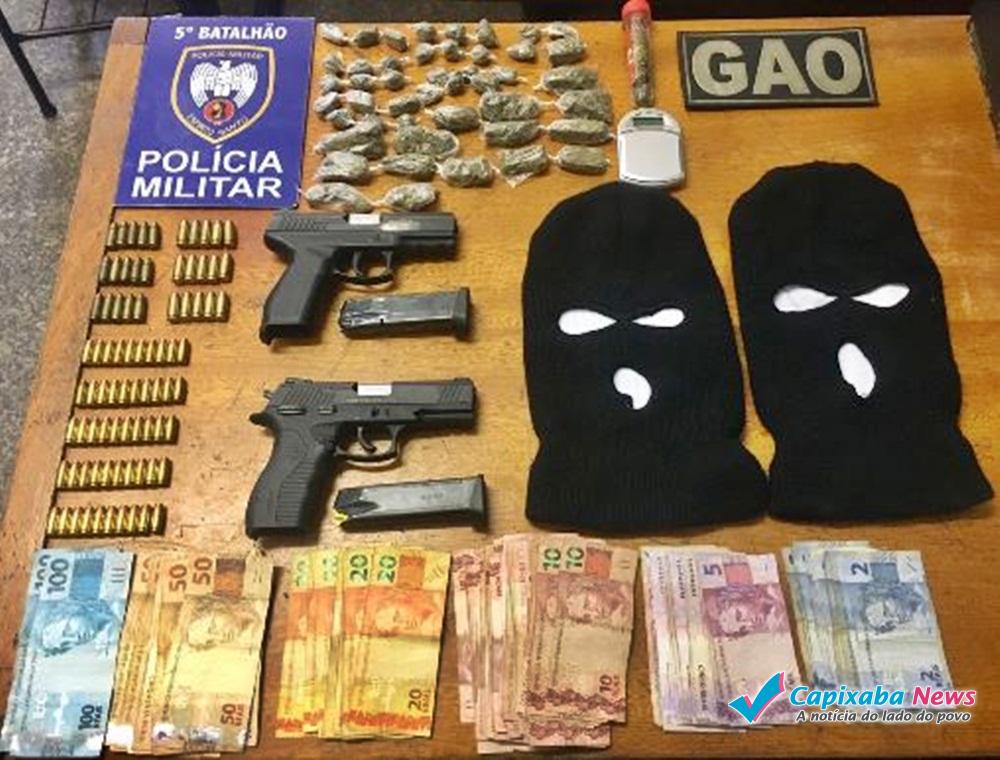 Polícia Militar apreende drogas e armas em Aracruz Polícia Militar apreende drogas e armas em Aracruz