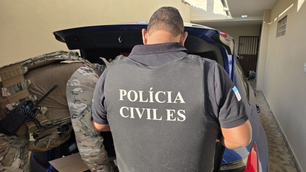 Polícia Civil deflagra Operação “Usura” e apreende R$ 500 mil em Serra e Vitória Polícia Civil deflagra Operação “Usura” e apreende R$ 500 mil em Serra e Vitória