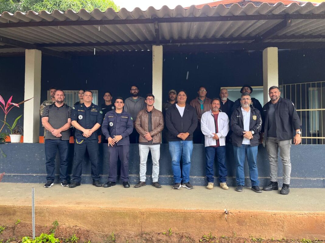 Polícia Civil do ES Reúne Órgãos para Combater Pesca Ilegal no Litoral Polícia Civil do ES Reúne Órgãos para Combater Pesca Ilegal no Litoral