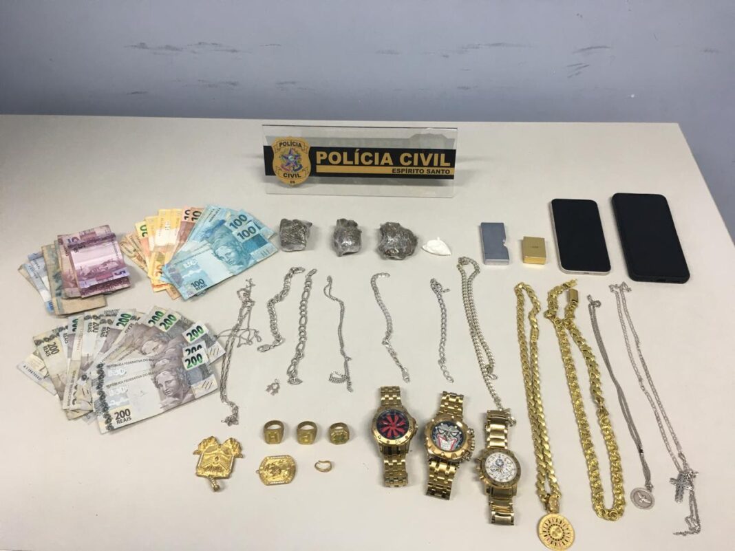 Polícia Civil de Guaçuí prendeu homem por tráfico de drogas e associação criminosa Polícia Civil de Guaçuí prendeu homem por tráfico de drogas e associação criminosa