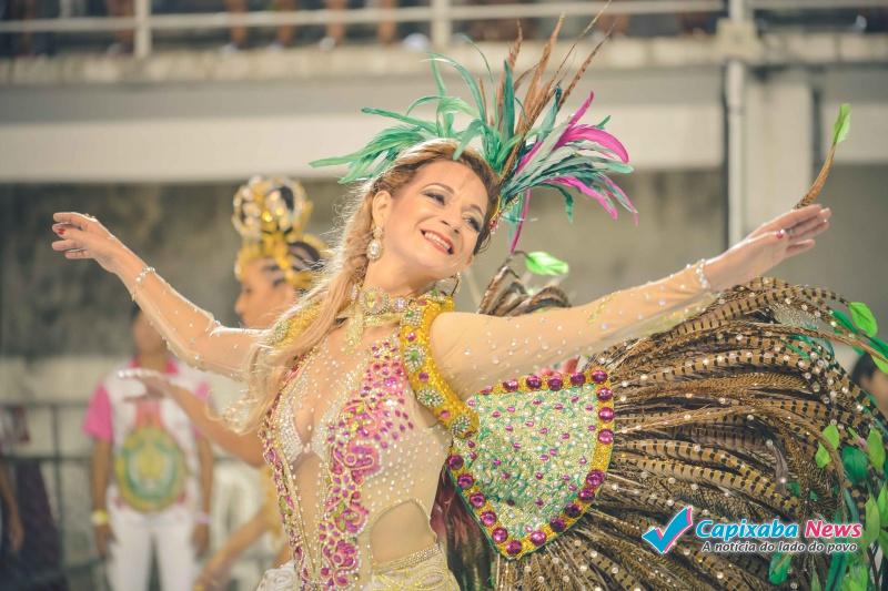 Carnaval de Vitória: A magia e o colorido do circo marcam o desfile da Imperatriz do Forte Carnaval de Vitória: A magia e o colorido do circo marcam o desfile da Imperatriz do Forte