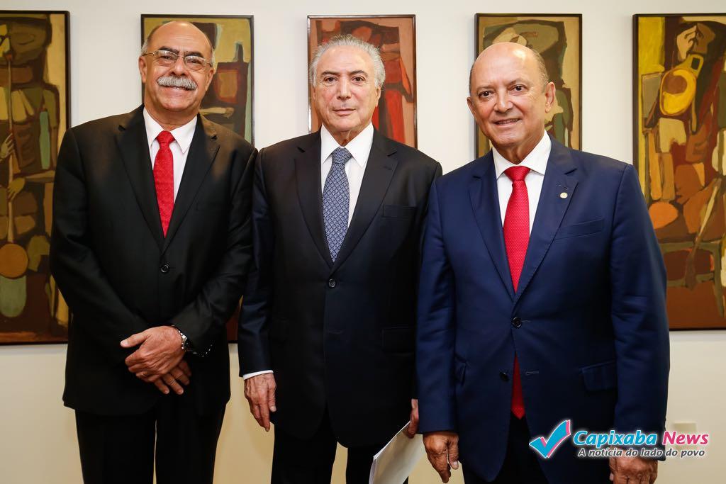 Prefeito de Mimoso em busca de recursos em Brasília Prefeito de Mimoso em busca de recursos em Brasília