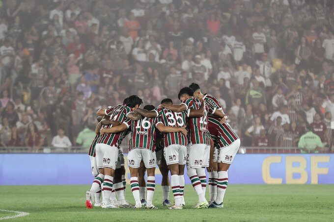 Fluminense em viagem com elenco completo após partida contra o São Paulo em São Paulo Fluminense em viagem com elenco completo após partida contra o São Paulo em São Paulo
