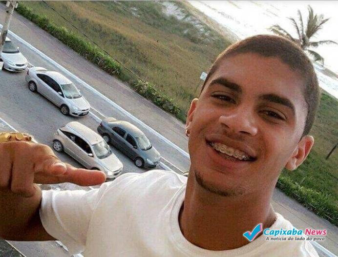 Jovem ganha caminhão do pai e morre em acidente na primeira viagem para a Bahia Jovem ganha caminhão do pai e morre em acidente na primeira viagem para a Bahia