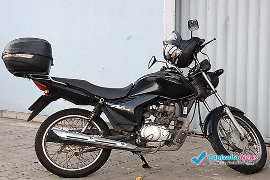 Jovem é apreendido ao roubar moto e sofrer acidente na Praia do Canto Jovem é apreendido ao roubar moto e sofrer acidente na Praia do Canto