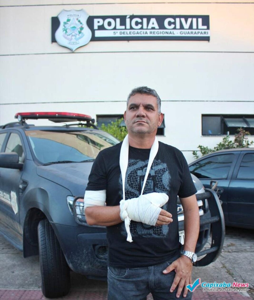 “Em breve estarei de volta para defender a sociedade”, diz policial ferido por tiro em Guarapari “Em breve estarei de volta para defender a sociedade”, diz policial ferido por tiro em Guarapari