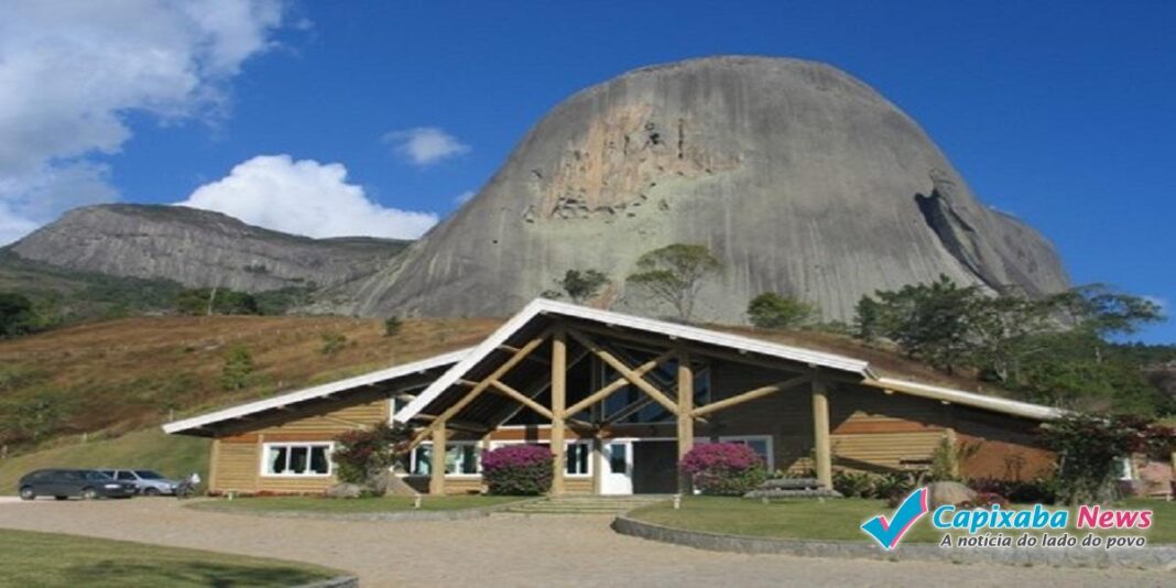 trilhas-e-piscinas-sao-reabertas-ao-publico-no-parque-estadual-pedra-azul