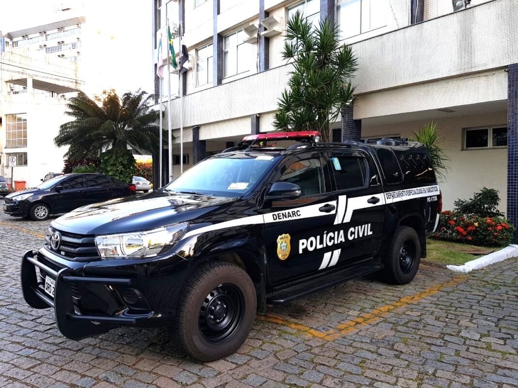 <p><strong>Polícia Civil de ES prende homem por roubo de motocicleta em Pedro Canário</strong></p> <p><strong>Polícia Civil de ES prende homem por roubo de motocicleta em Pedro Canário</strong></p>