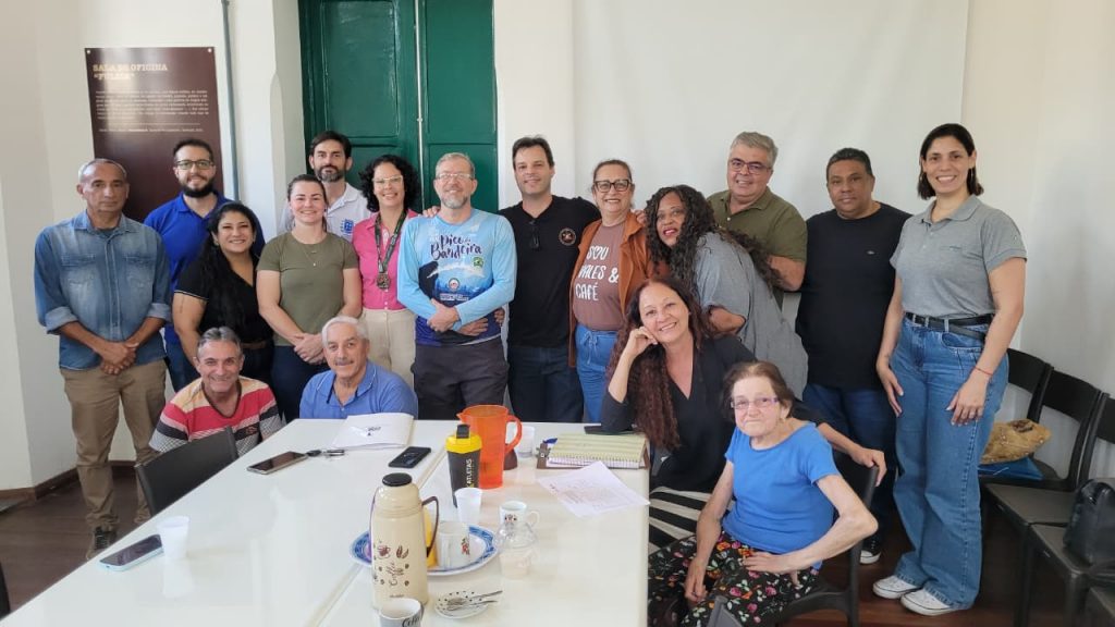 Cachoeiro elege novos conselheiros do Comtur para fortalecer o turismo local Cachoeiro elege novos representantes para o Conselho Municipal de Turismo - Prefeitura de Cachoeiro de Itapemirim