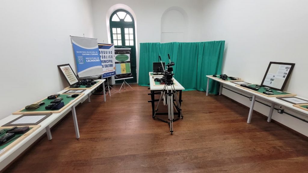 Exposição em Cachoeiro apresenta a evolução das câmeras fotográficas ao longo do tempo Arquivo Público Municipal apresenta história da fotografia em exposição - Prefeitura de Cachoeiro de Itapemirim