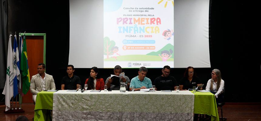 Prefeitura de Piúma entrega Plano Municipal pela Primeira Infância ao Legislativo