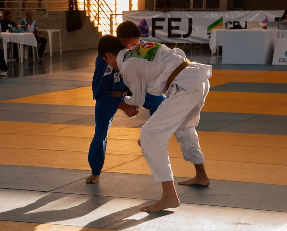 Terceira etapa do Estadual de Judô reúne 600 atletas em Vitória, ES Terceira etapa do Estadual de Judô reúne 600 atletas em Vitória, ES