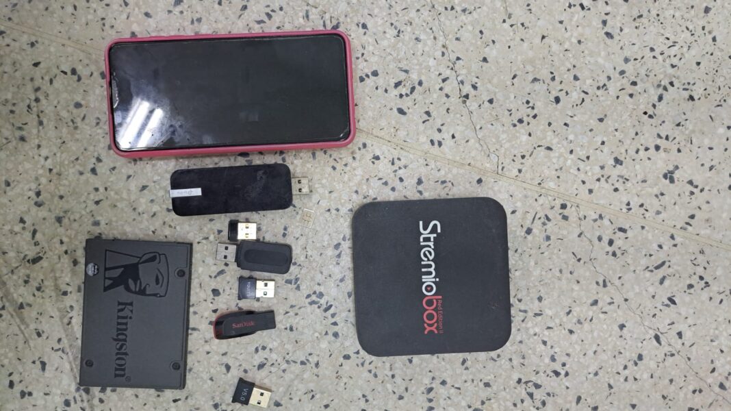 <p><strong>Polícia Civil de Guarapari prendeu homem foragido por estupro de vulnerável</strong></p> <p><strong>Polícia Civil de Guarapari prendeu homem foragido por estupro de vulnerável</strong></p>