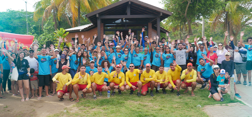 Piúma realiza mutirão de limpeza e remove 400 kg de resíduos da praia Piúma integra movimento global World Cleanup Day com voluntários e retira mais de 400kg de resíduos da praia