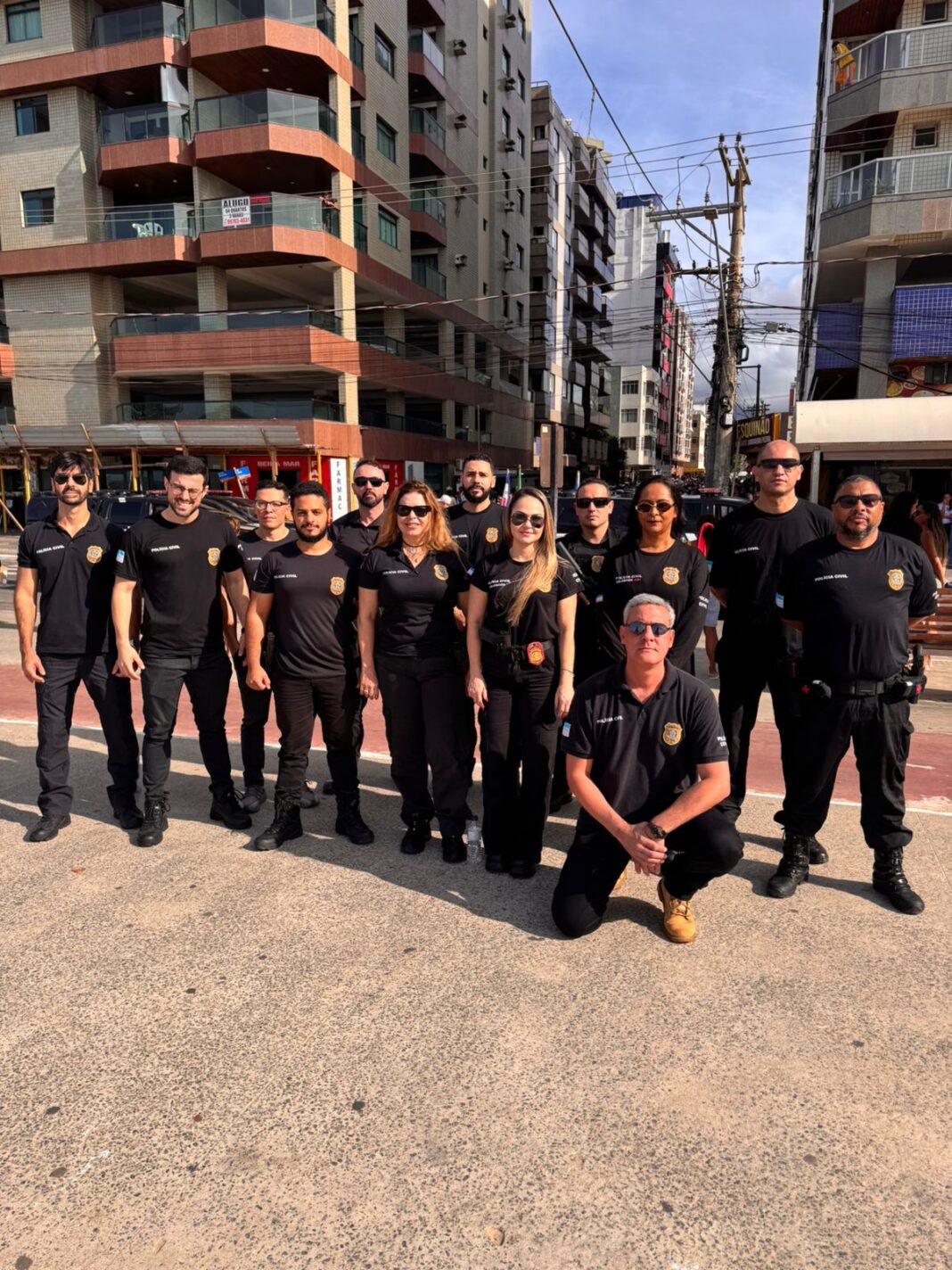Polícia Civil do ES participa de desfile cívico em comemoração a Guarapari Polícia Civil do ES participa de desfile cívico em comemoração a Guarapari