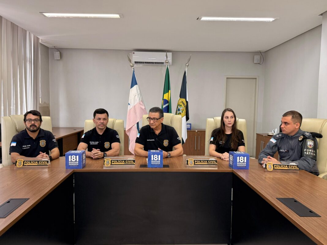 <p><strong>Homem é preso por abusar sexualmente da própria filha em Vitória, ES</strong></p> <p><strong>Homem é preso por abusar sexualmente da própria filha em Vitória, ES</strong></p>